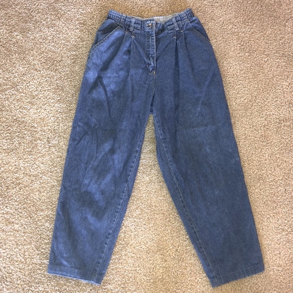 Studio Wear Hi-Rise Mom Jeans - Picture 2 of 6